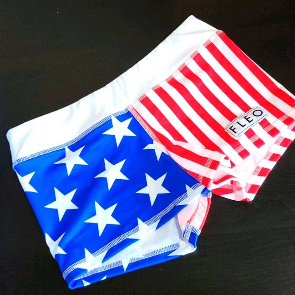 FLEO Shorts